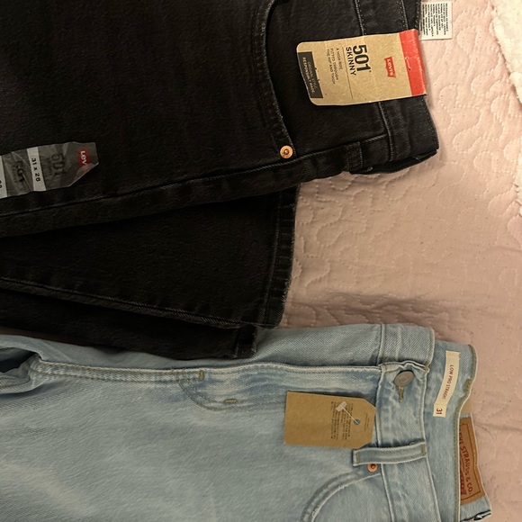 Jeans - Picture 2 of 5